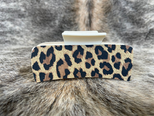 4” Ivory Hair Clip with Leopard Leather