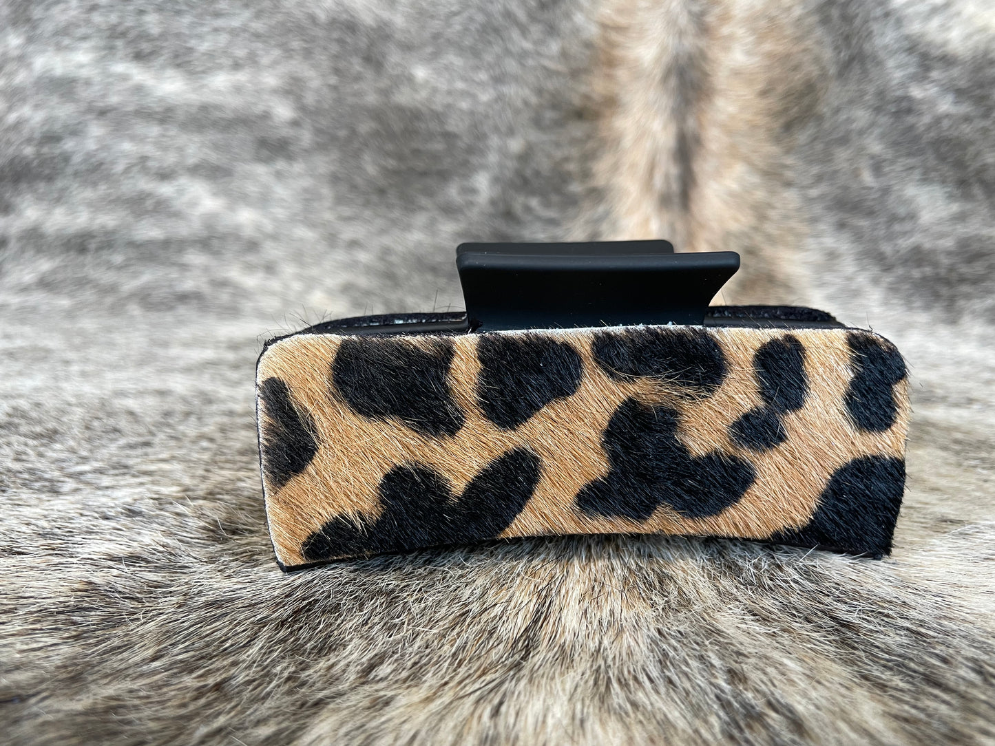 4” Black Hair Clip with Leopard Hair On Cowhide